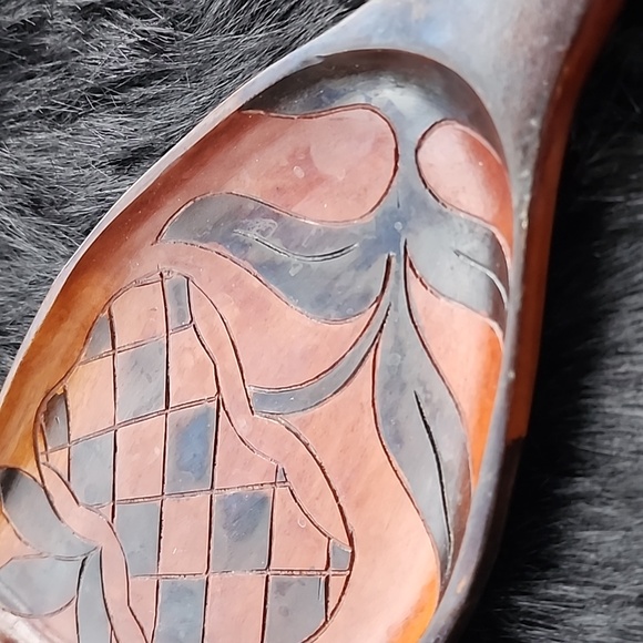 HAITIAN CARVED  FOLK ART WOOD  TRAY. BOWL FLOWER. - Picture 3 of 7